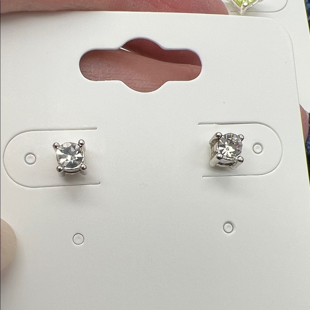 3-Pair of VINTAGE Avon CZ stud earrings, clear, peridot, citrine look - Picture 5 of 6